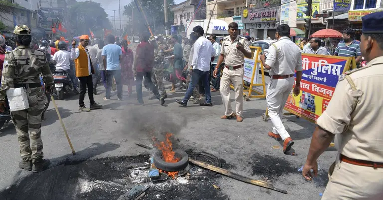 ঝাড়খণ্ডে বিজেপির ‘বনধ’